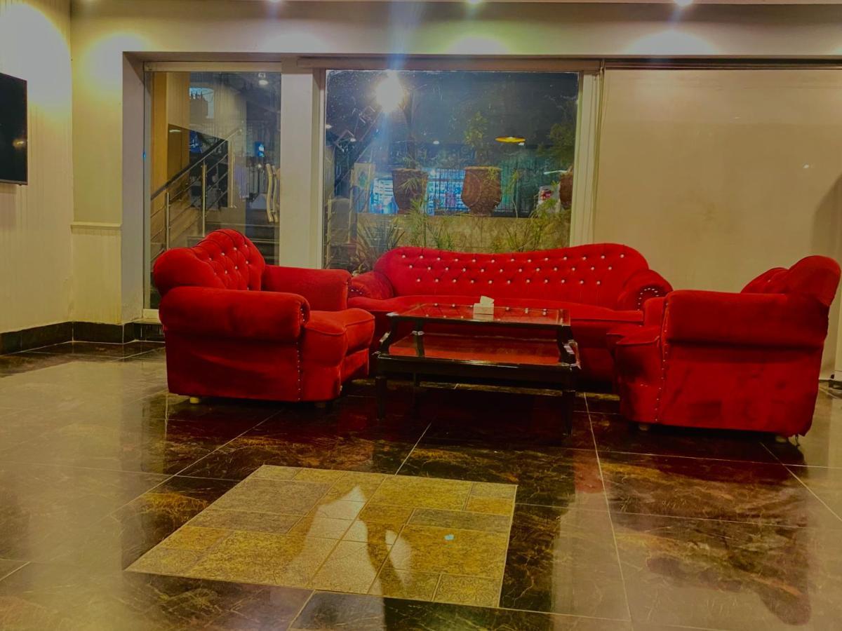Hotel Royal One Μουλτάν Εξωτερικό φωτογραφία
