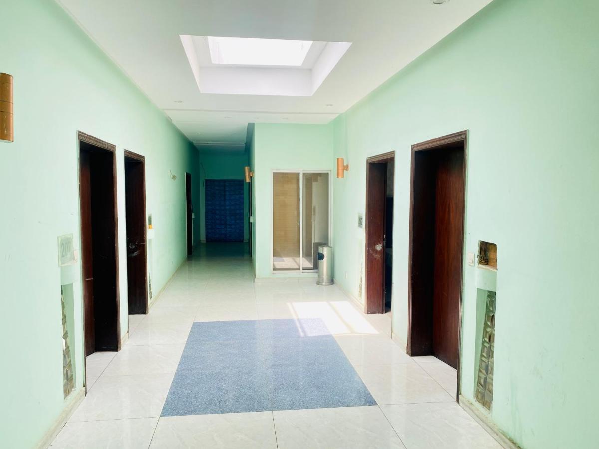 Hotel Royal One Μουλτάν Εξωτερικό φωτογραφία