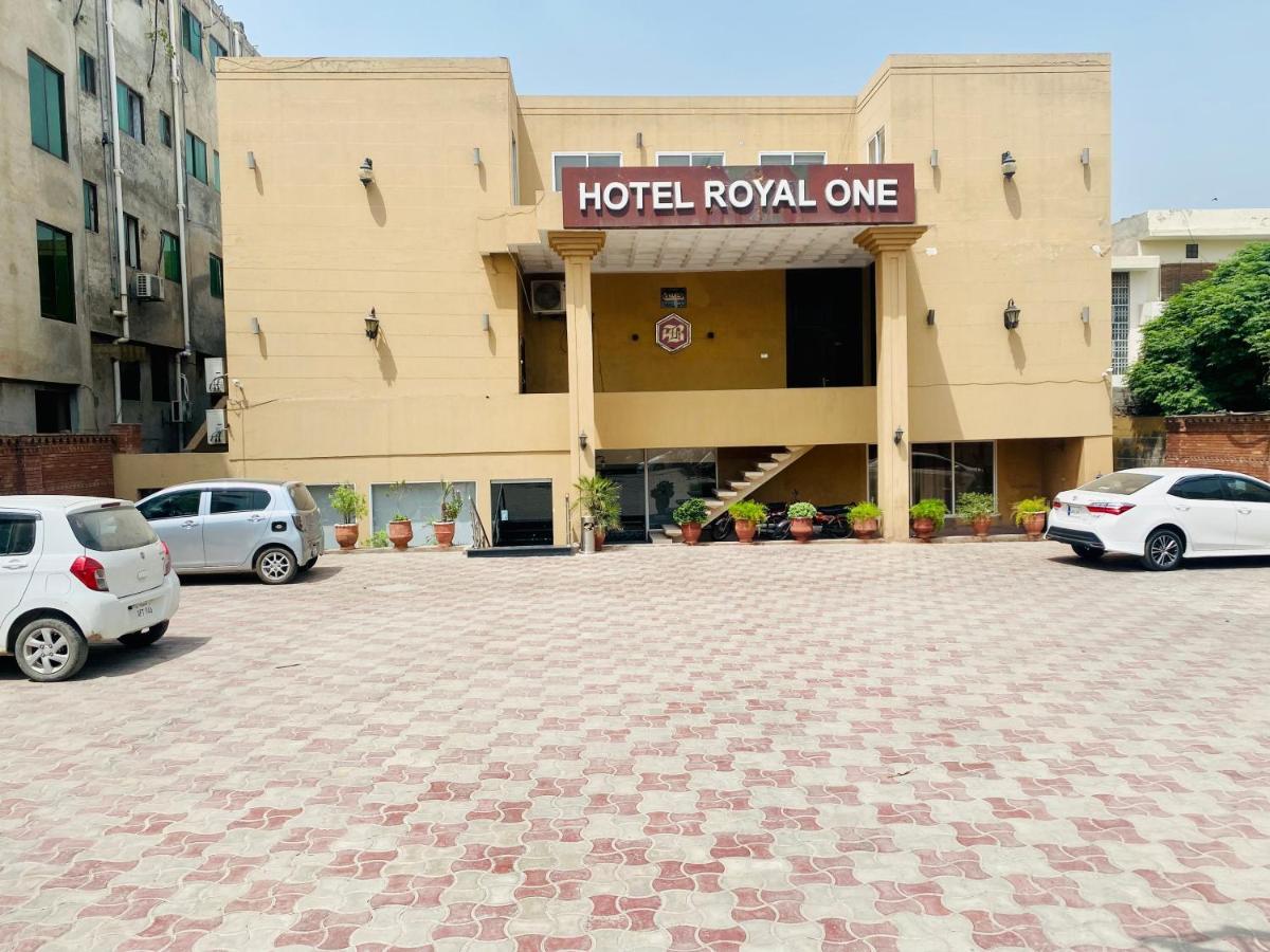 Hotel Royal One Μουλτάν Εξωτερικό φωτογραφία