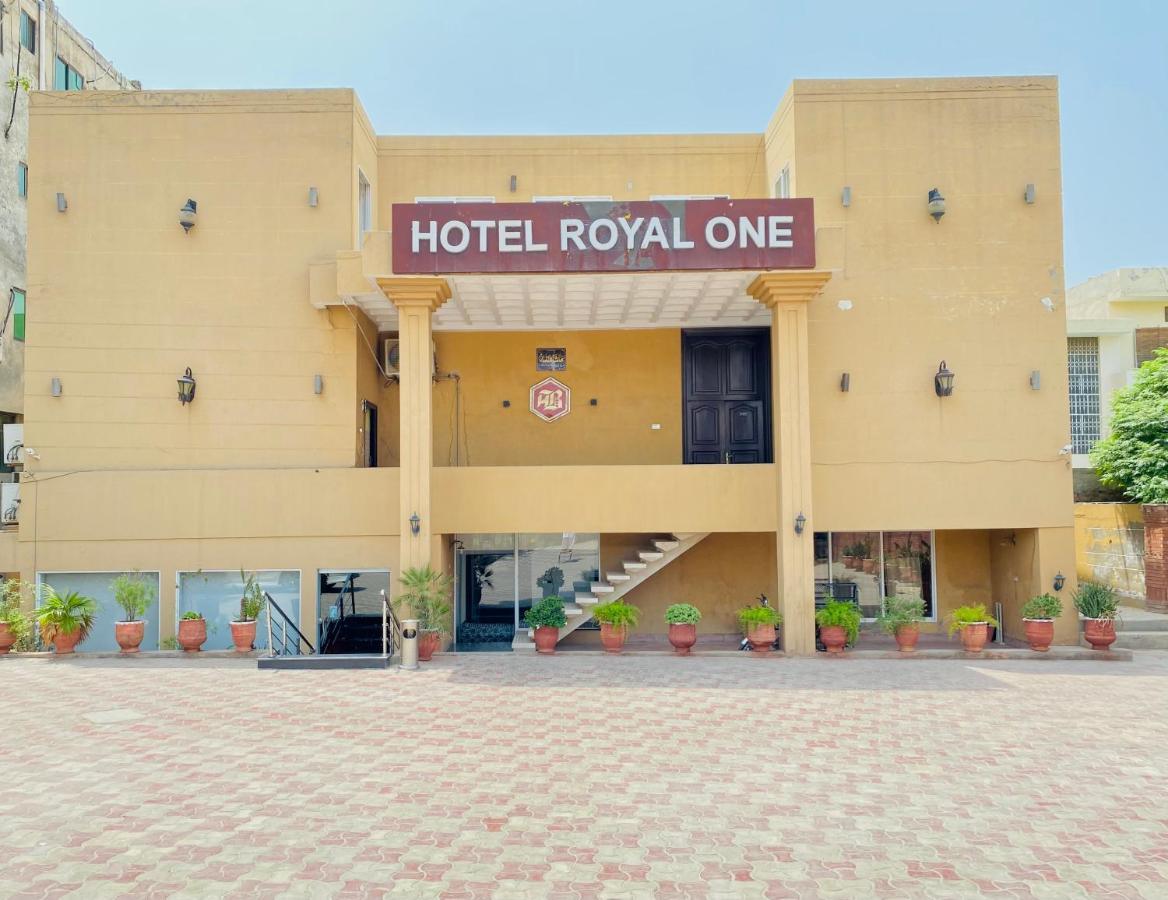 Hotel Royal One Μουλτάν Εξωτερικό φωτογραφία